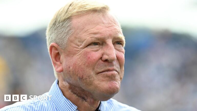 Hugh Morris obituary: Cricketer and former ECB chief leaves stellar legacy Hugh Morris