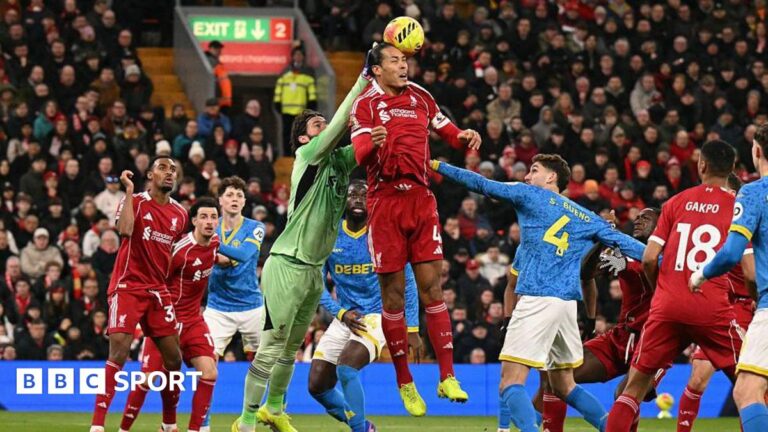 Virgil van Dijk says Liverpool’s set-piece problems are a ‘killer’ Virgil van Dijk defends a corner during Liverpool's 2-1 win over Wolves