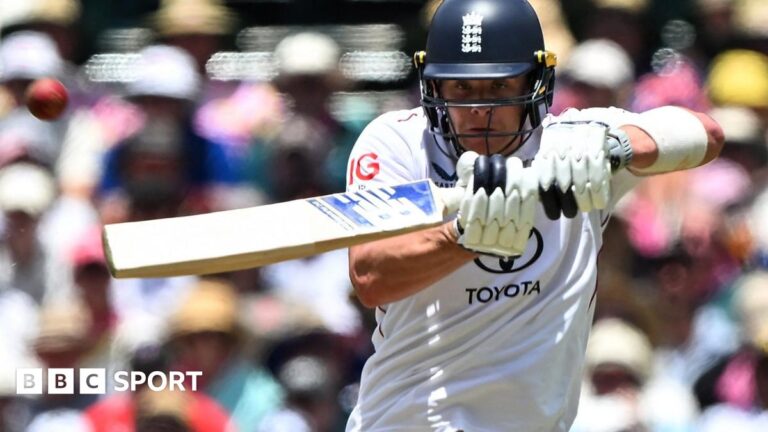 The Ashes 2025-26: Jamie Smith dismissed in dismal fashion for England against Australia in fifth Test Manchester United head coach Ruben Amorim in a dark winter coat on the touchline before the 1-1 draw with Leeds