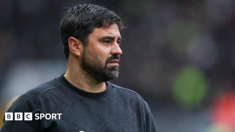 Vitor Matos on the touchline