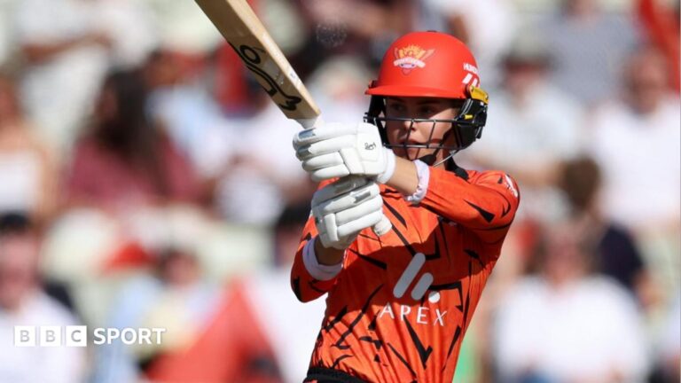 The Hundred 2026 results: Sunrisers Leeds put out three sides with Birmingham Phoenix win Phoebe Litchfield of Sunrisers Leeds batting with a raised bat