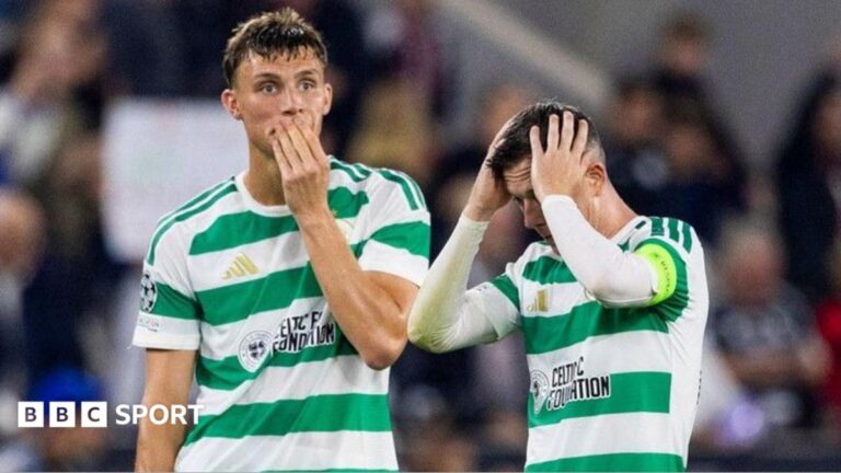 Dejected Celtic players